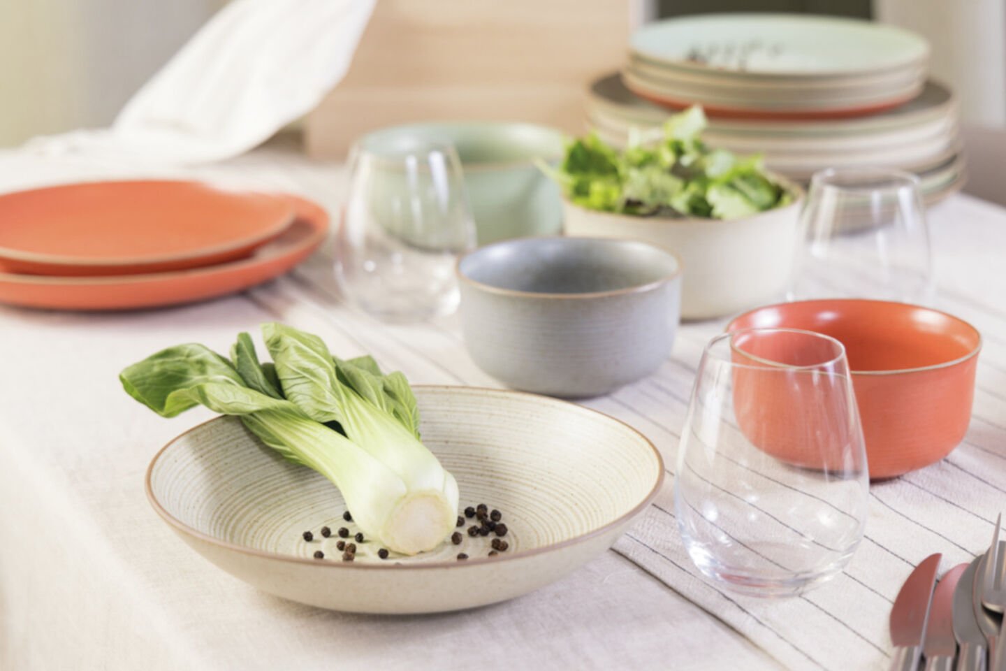 Thomas Nature Thomas Nature deep plate with pak choi