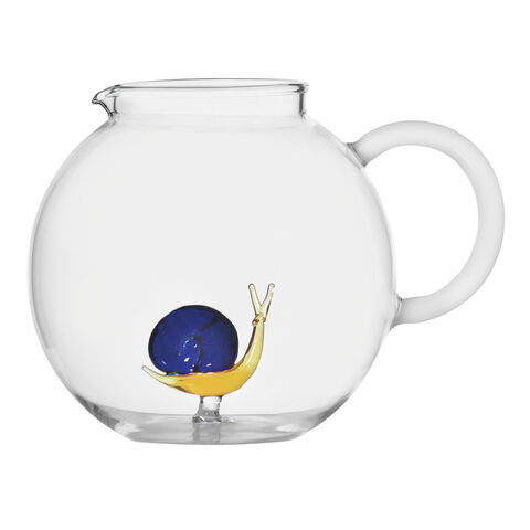 Jug with snail