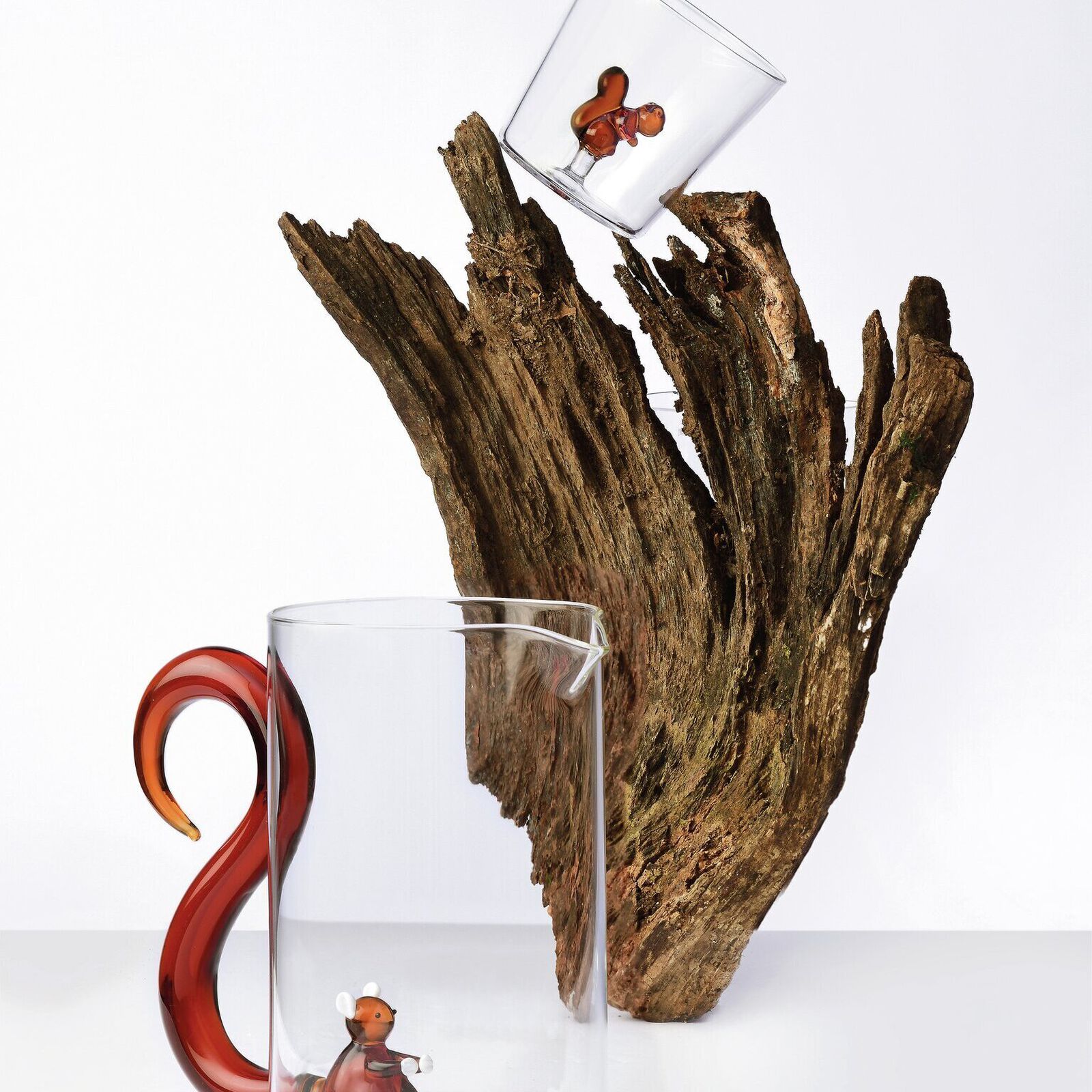 Jug with squirrel image number null