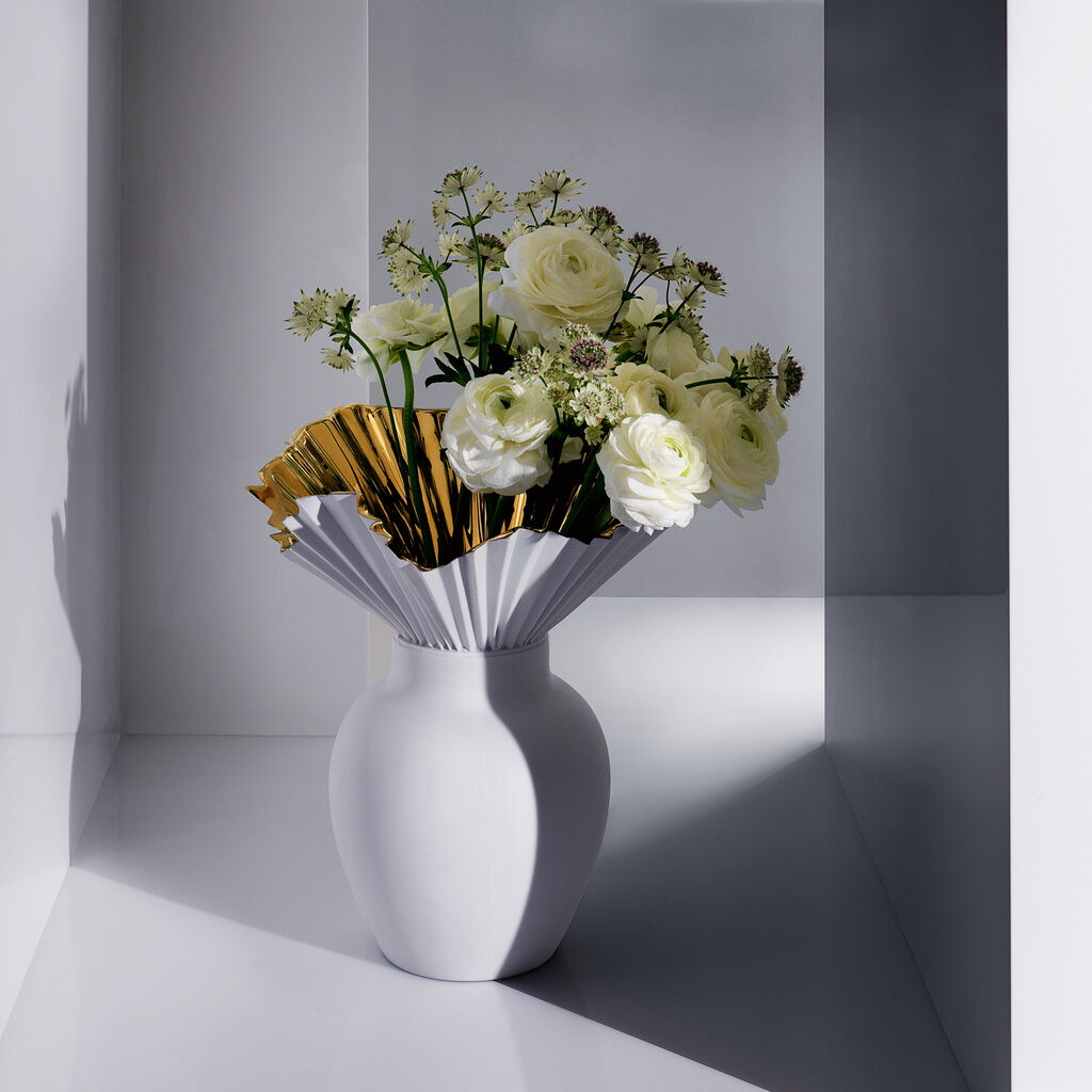Vase, 10 5/8 inch image number 1