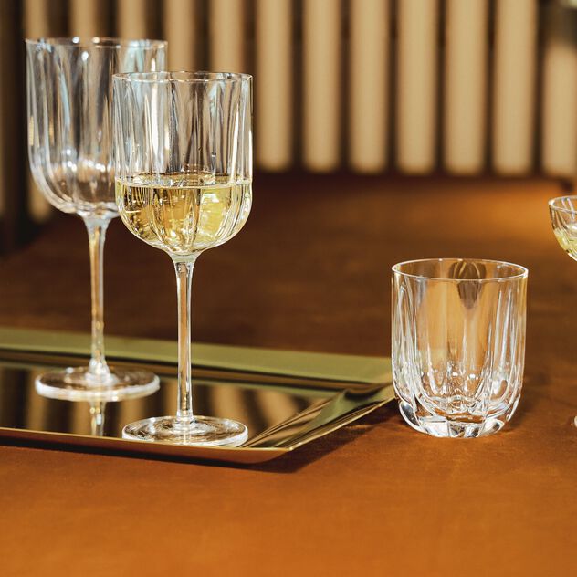 White wine glass (21.20 cm, 0.39 l) from the Rosenthal Sonetto Clear collection. image number 1