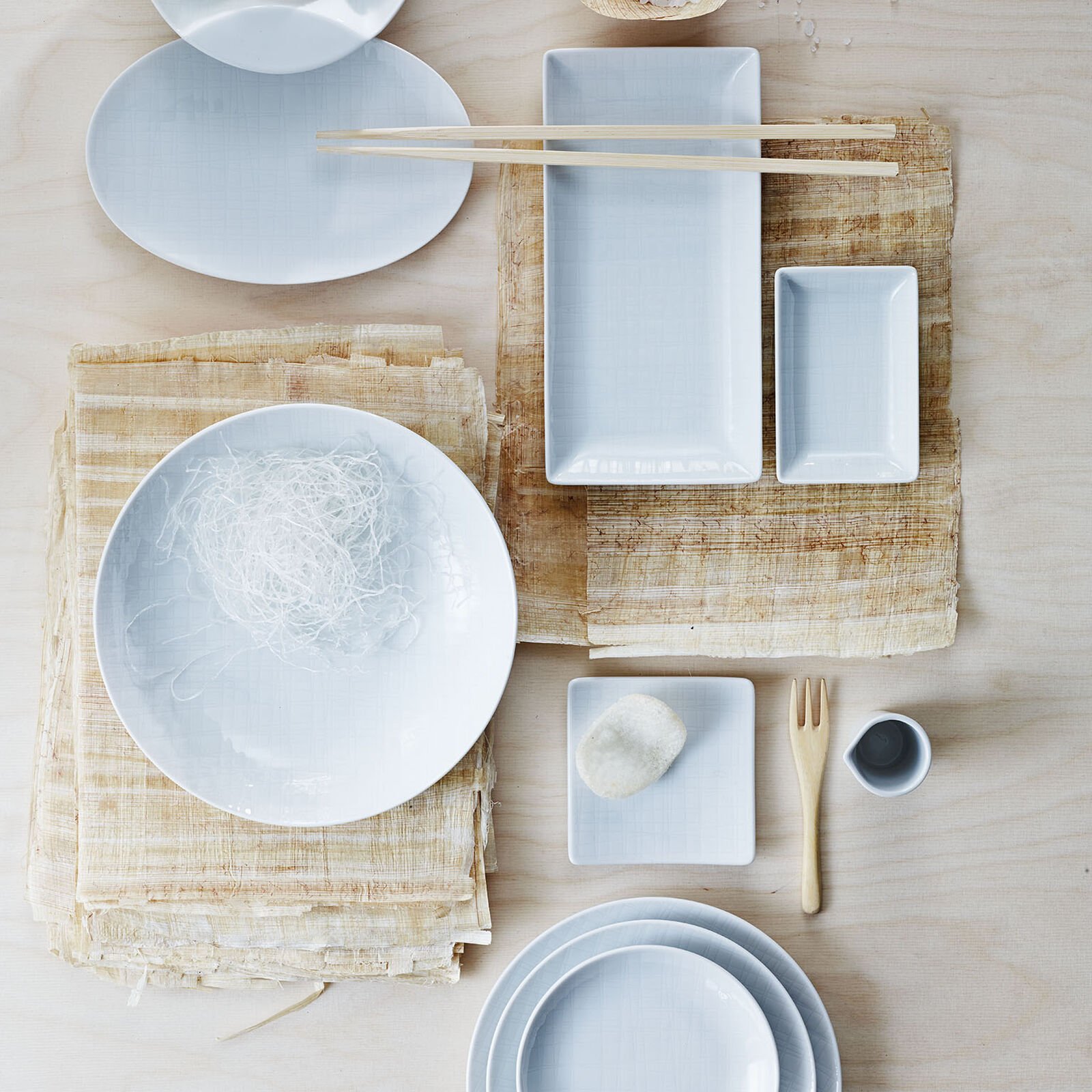 5 Piece Place Setting | Mesh White image number null