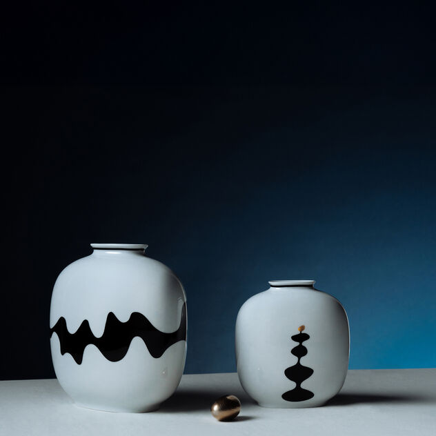 Vase, 7 3/4 inch image number 3