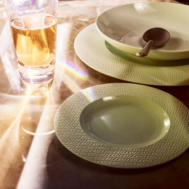 Bread & Butter Plate, 6 2/3 inch image number 1