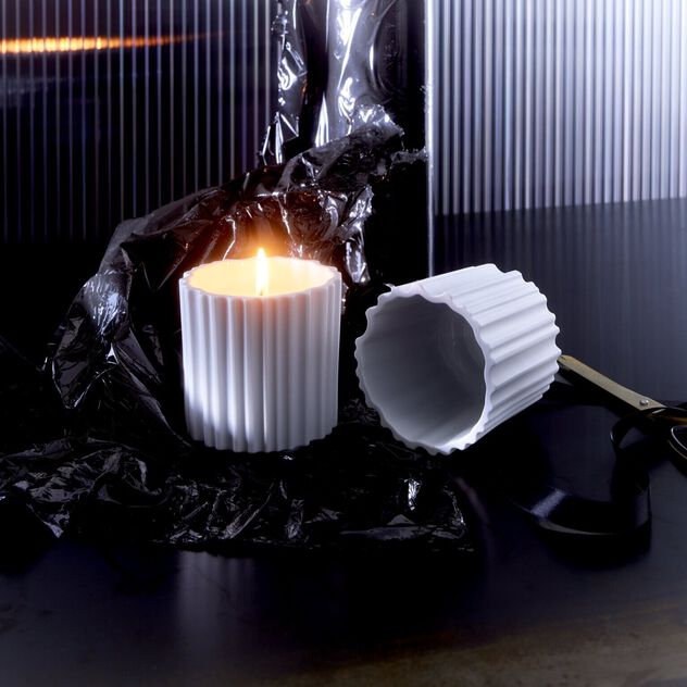 Candle (8.40 cm) from the Rosenthal Ura Weiss Matt collection in porcelain. image number 1