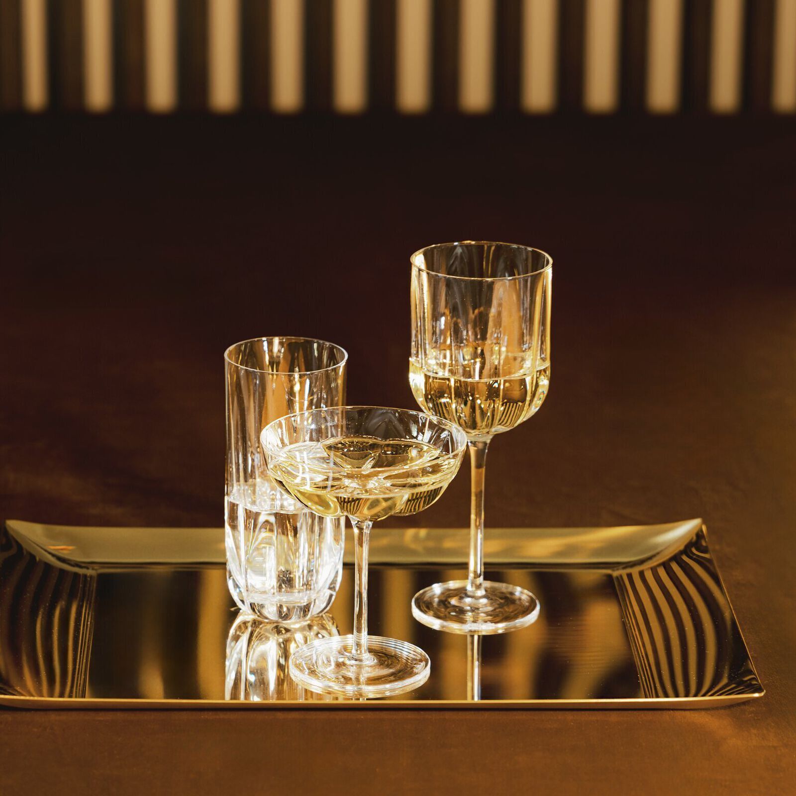 White wine image number null