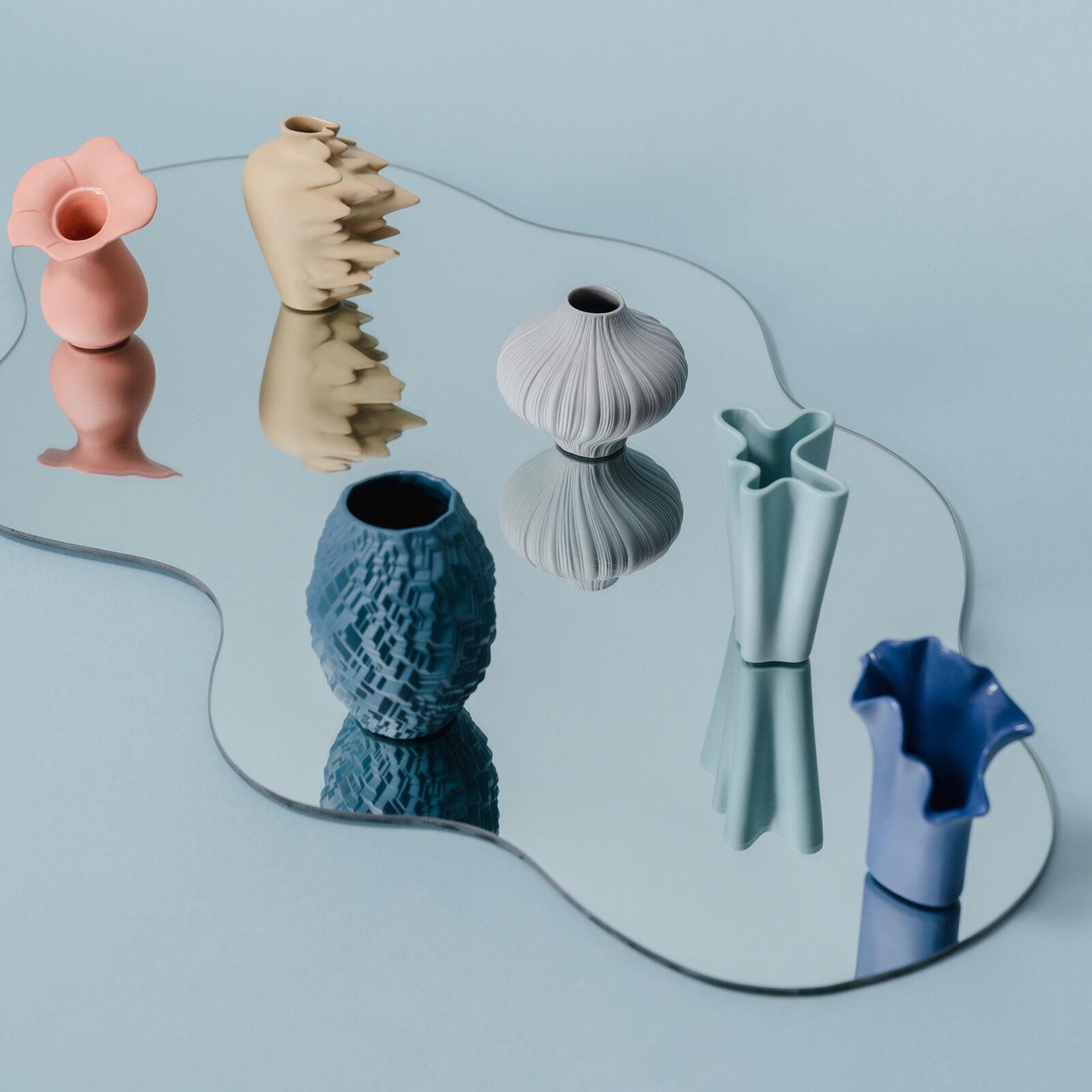 Vase, 4 inch image number null