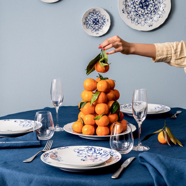 Breakfast plate (21 cm) from the Rosenthal True Blue collection in porcelain. image number 1