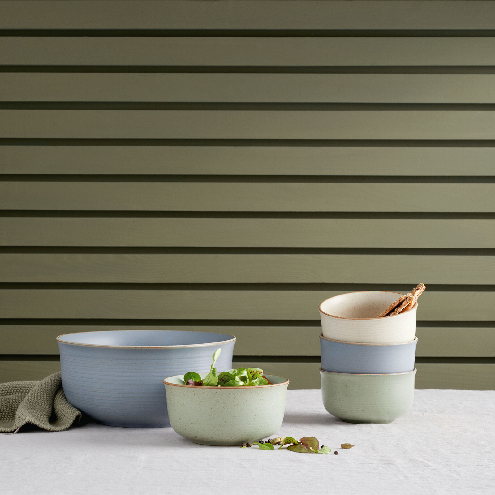 Salad Bowl, 9 1/2 inch image number null