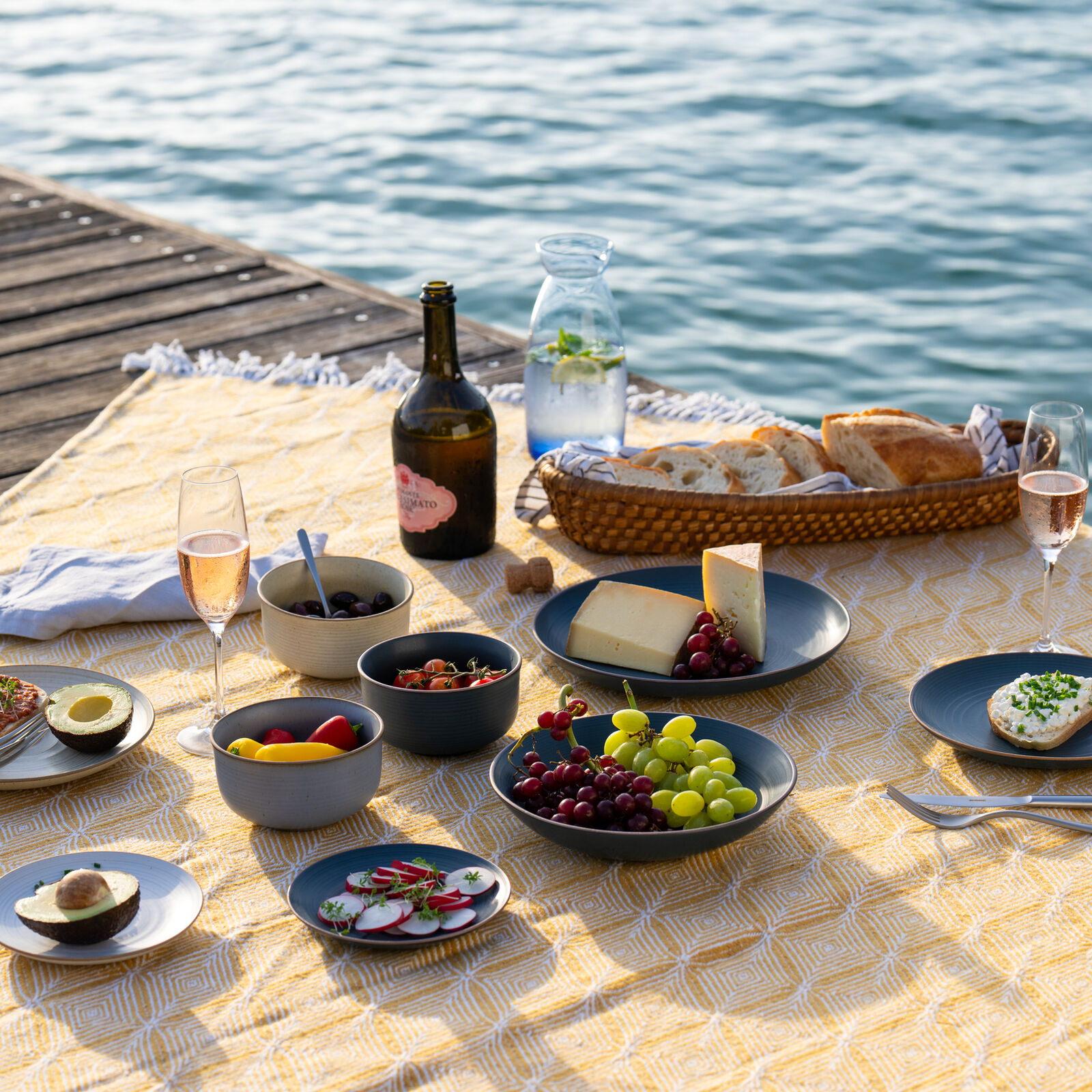 Salad Plate 8 3/4 inch image number null