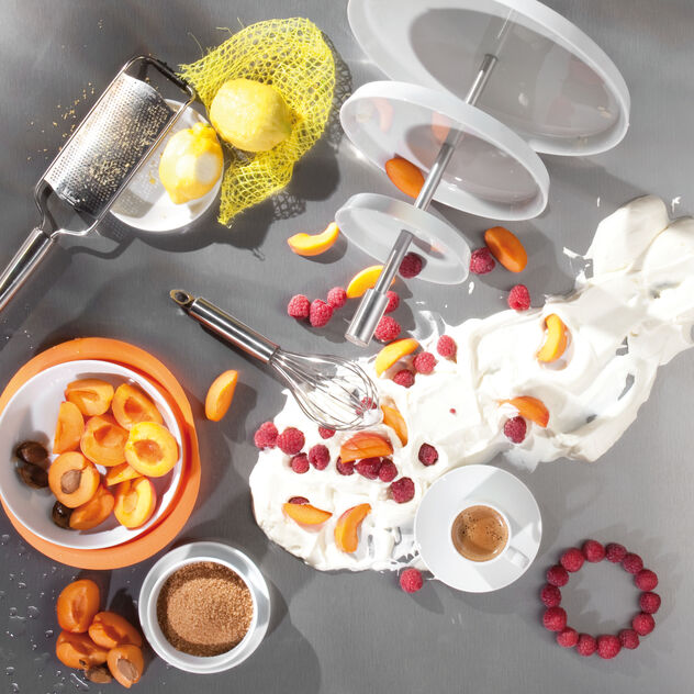 Etagere Round, 4 3/4 - 7 1/2 - 10 5/8 inch image number 2